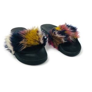 Steve‎ Madden women’s black slip on Fake fur sandals Size 9